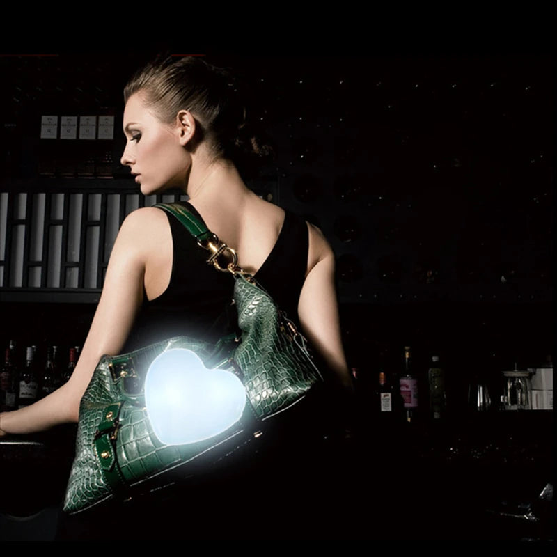 GlowHeart™ - Luz LED Inteligente para Bolsos